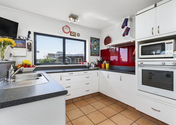  at 704A Papamoa Beach Road, Papamoa, Tauranga, Bay Of Plenty