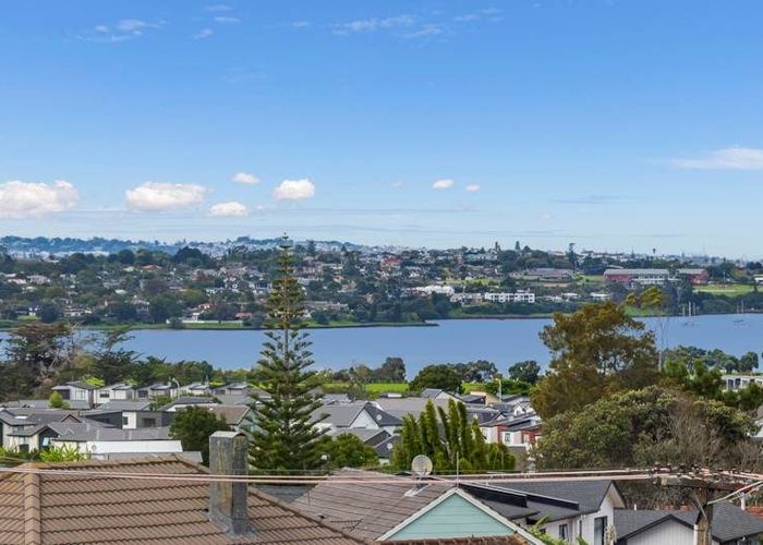  at 199  West Tamaki Road, Glen Innes, Auckland City, Auckland