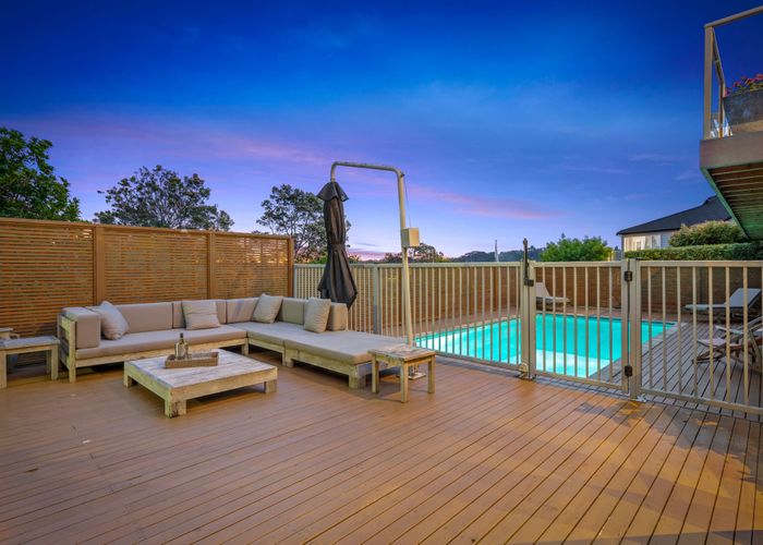  at 92 Pemberton Avenue, Bayview, Auckland