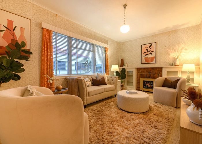  at 1/16 Karaka Street, New Lynn, Auckland