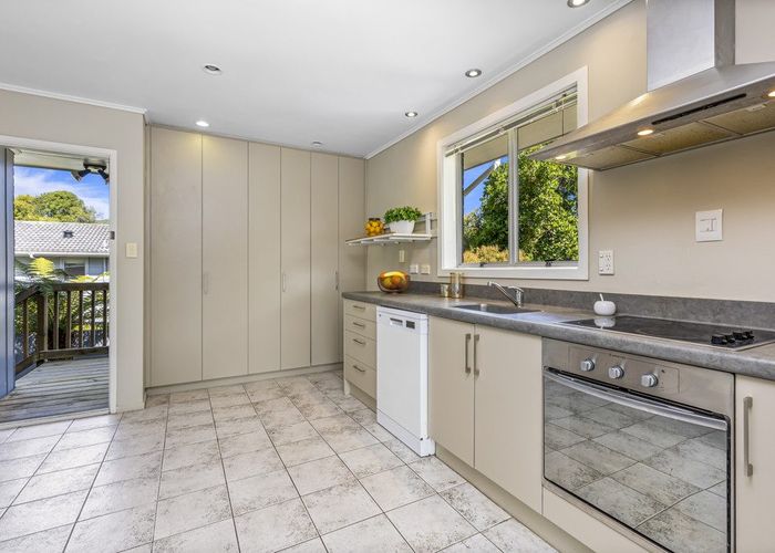  at 1/65 Salamanca Road, Sunnynook, Auckland