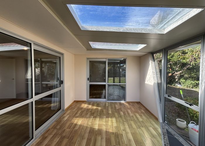  at 4 Edron Pl, Redwood, Christchurch City, Canterbury