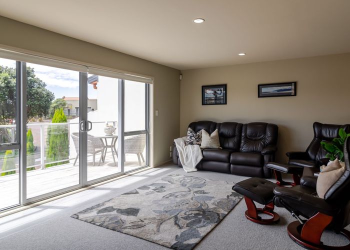  at 22 Paremata Drive, Paremata, Porirua, Wellington