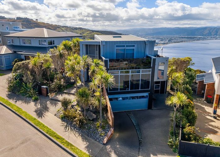  at 71 Tamworth Crescent, Newlands, Wellington, Wellington