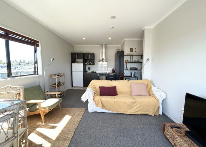 at 95D Taniwha Street (fully furnished), Glen Innes, Auckland City, Auckland