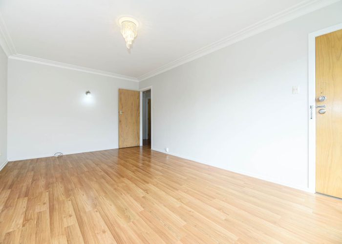  at 5E Matai Road, Greenlane, Auckland
