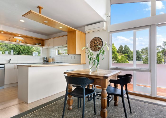  at 31 McDowell Crescent, Hillcrest, North Shore City, Auckland