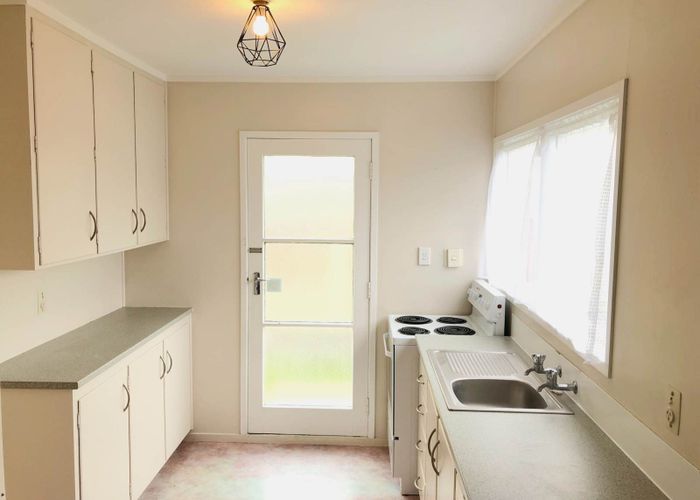  at 2/43 Celtic Crescent, Ellerslie, Auckland