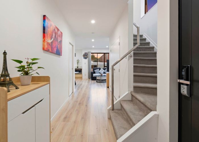  at 9/4 Dunkirk Road, Panmure, Auckland City, Auckland