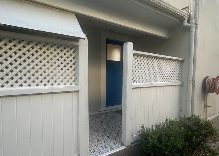  at 4/57 Hawker Street, Mount Victoria, Wellington, Wellington