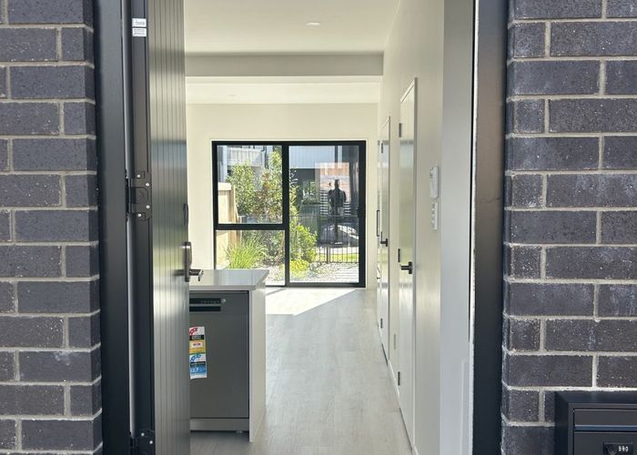  at 12 Tahepuia Lane, Mount Wellington, Auckland City, Auckland