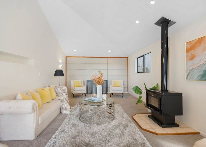  at 60 Bayside Drive, Browns Bay, North Shore City, Auckland