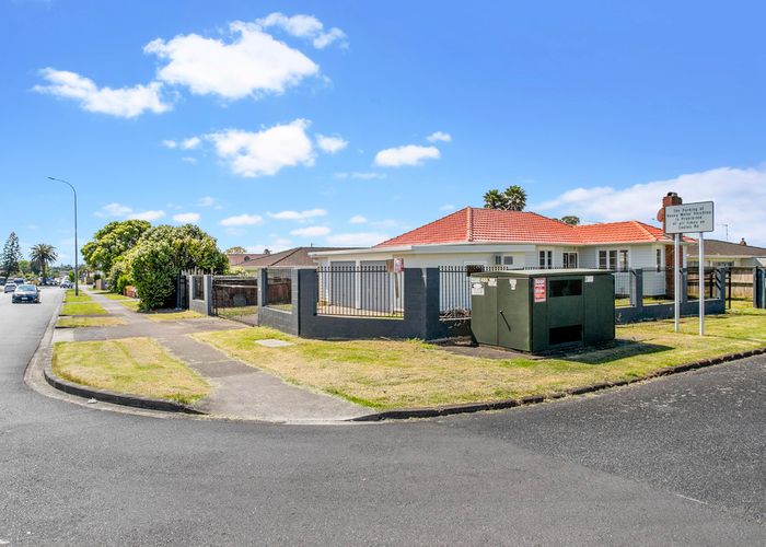  at 1/101 Coronation Road, Papatoetoe, Auckland