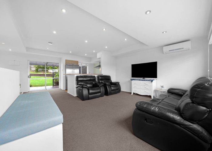 at 44 Bond Crescent, Forrest Hill, North Shore City, Auckland