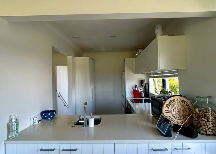  at 2/27 Watene Crescent, Orakei, Auckland