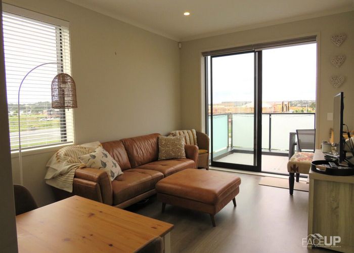  at 6/22 Kerewhenua Crescent, Hobsonville, Waitakere City, Auckland