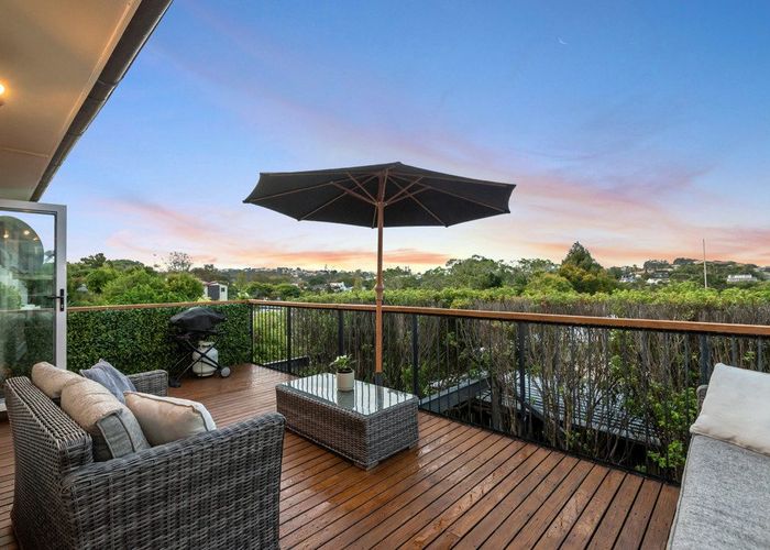  at 37 Onewa Road, Northcote, North Shore City, Auckland