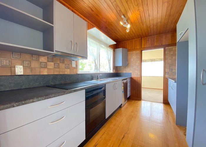  at 13 The Rosebowl, Sunnyhills, Manukau City, Auckland