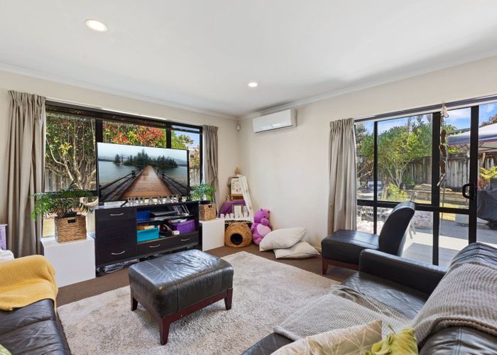  at 43 Katerini Grove, Papamoa Beach, Papamoa