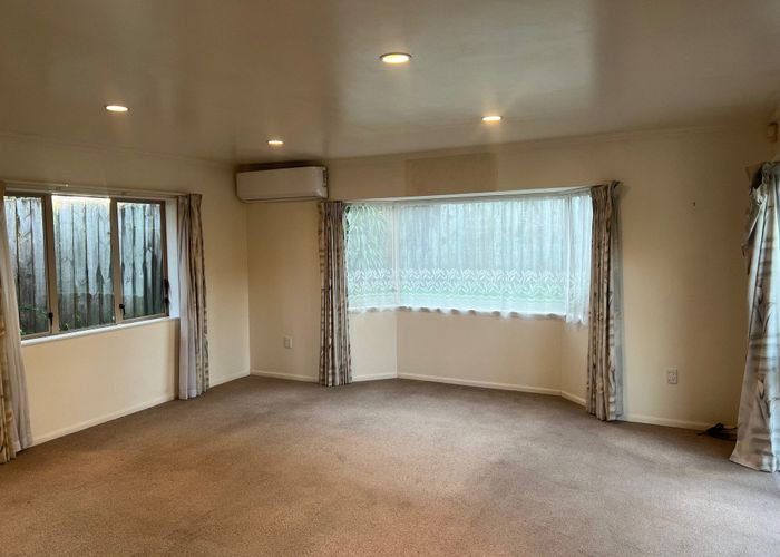  at 17A Tirimoana Road, Te Atatu South, Waitakere City, Auckland
