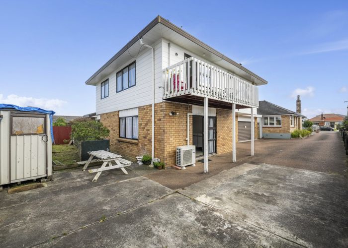  at 2/10 Regent Street, Papatoetoe, Manukau City, Auckland