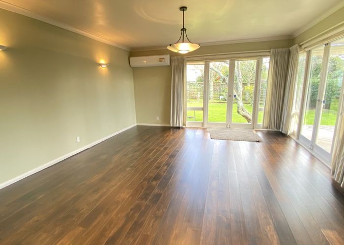  at 90 Te Kawa Road, Greenlane, Auckland City, Auckland