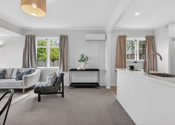  at 33 Woodvale Grove, Fairfield, Lower Hutt, Wellington