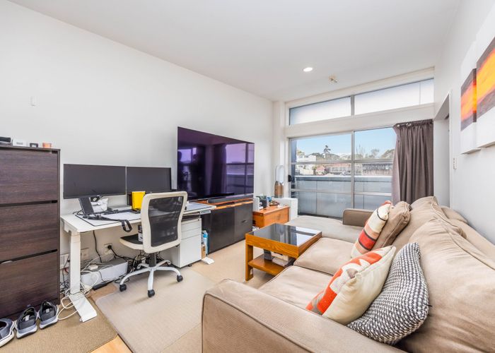  at 40/8 Clayton Street, Newmarket, Auckland