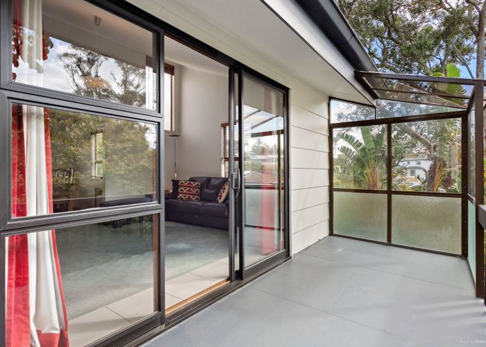 at 2/162 Deep Creek Road, Torbay, Auckland