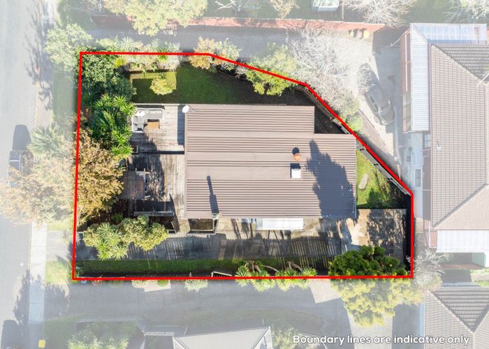  at 1/127 Moore Street, Howick, Manukau City, Auckland