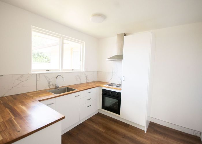  at 2/7C Buchanans Road, Sockburn, Christchurch City, Canterbury