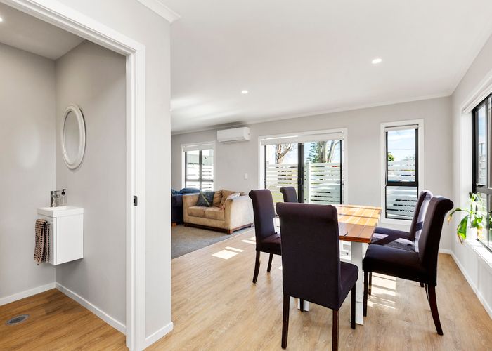  at 8/2 Joshua Lane, Hamilton East, Hamilton