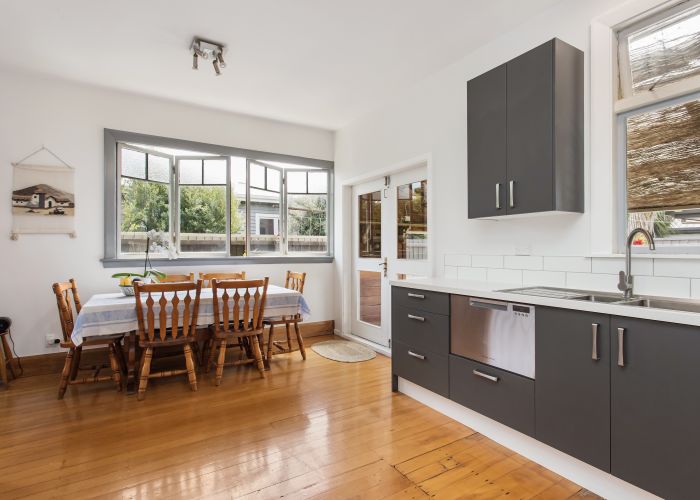  at 1/40 Windermere Road, Papanui, Christchurch