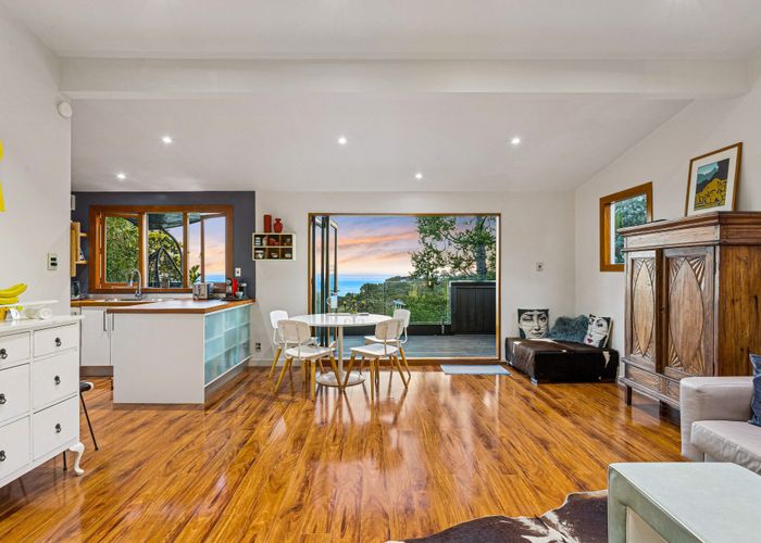  at 674 South Titirangi Road, Titirangi, Waitakere City, Auckland