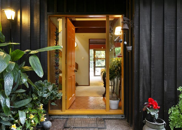  at 8 Atarua Gardens, Waiatarua, Auckland