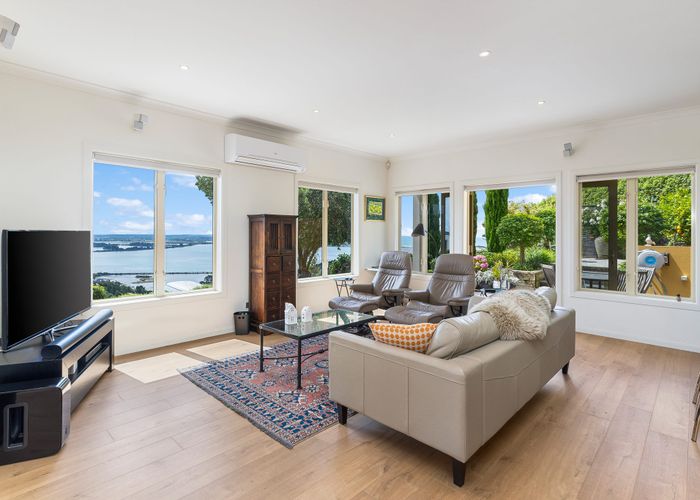  at 8 Melleray Place, Redcliffs, Christchurch