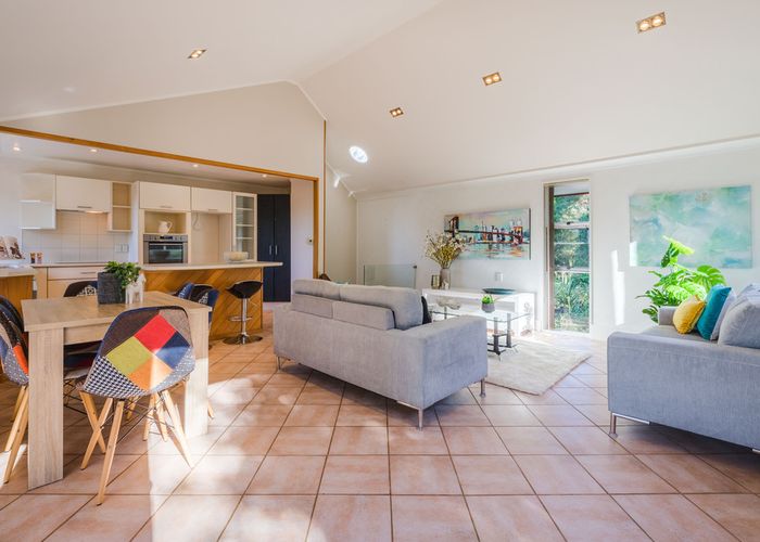  at 731 Scenic Drive, Henderson Valley, Auckland