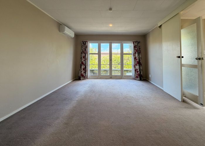  at 145 Chivalry Road, Glenfield, North Shore City, Auckland