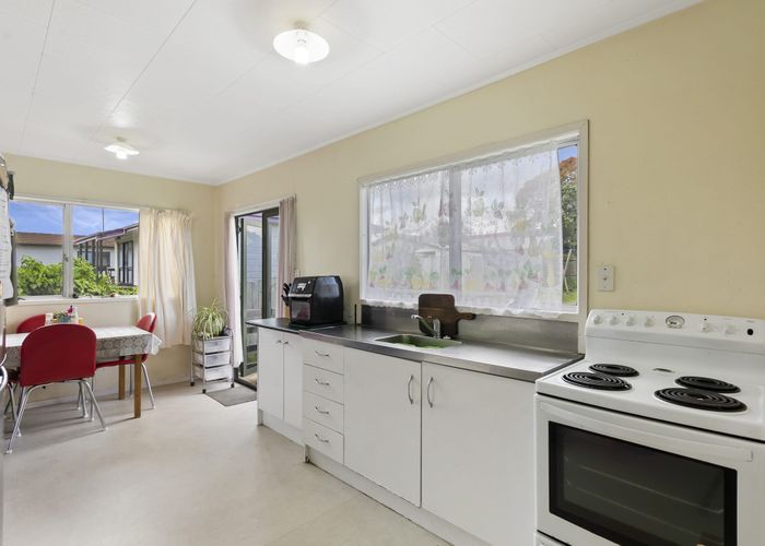  at 86 Finlayson Avenue, Clendon Park, Auckland