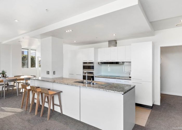  at 111/16 Huron Street, Takapuna, Auckland