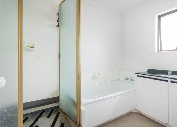  at 1/8 Woodbine Avenue, Greenlane, Auckland City, Auckland