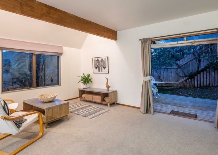  at 98A Creswick Terrace, Northland, Wellington