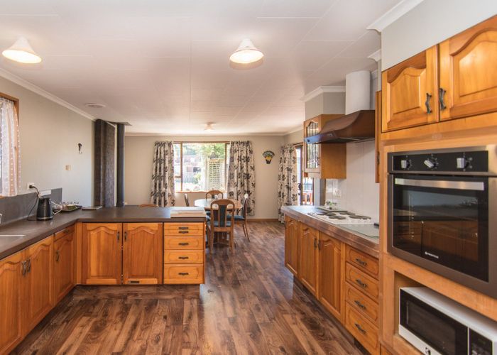  at 32 Thackeray Street, St Andrews