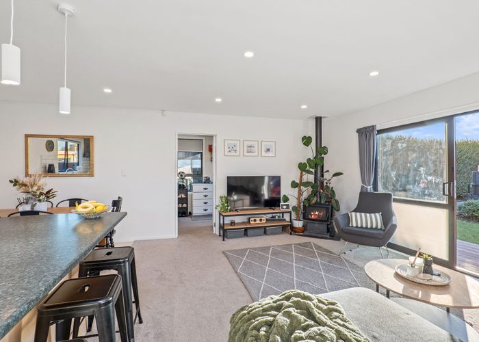  at 2/17 Johns Road, Belfast, Christchurch City, Canterbury
