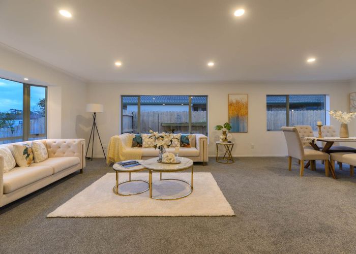  at 102 Redcastle Drive, East Tamaki, Manukau City, Auckland