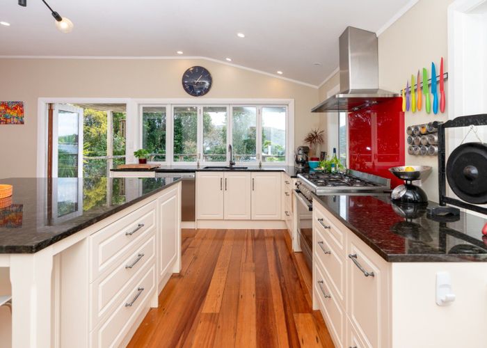  at 8 Tisdall Street, Karori, Wellington