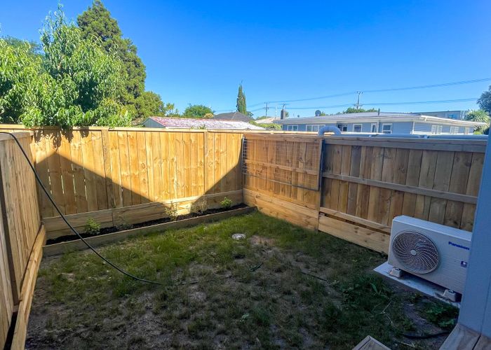  at 4/51 Wharf Road, Te Atatu Peninsula, Waitakere City, Auckland