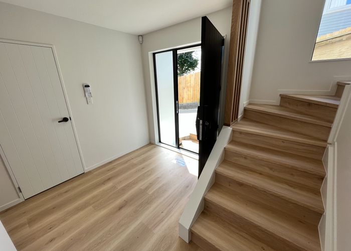  at 93B Bruce Road, Glenfield, Auckland