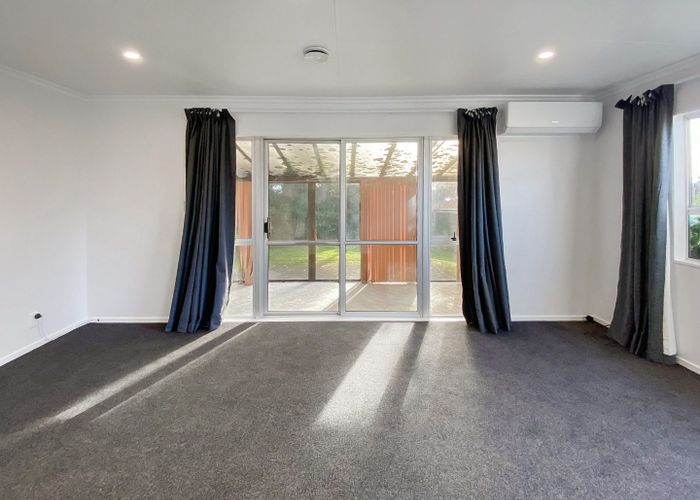  at 14 Hillcrest Drive, Kelvin Grove, Palmerston North, Manawatu / Whanganui