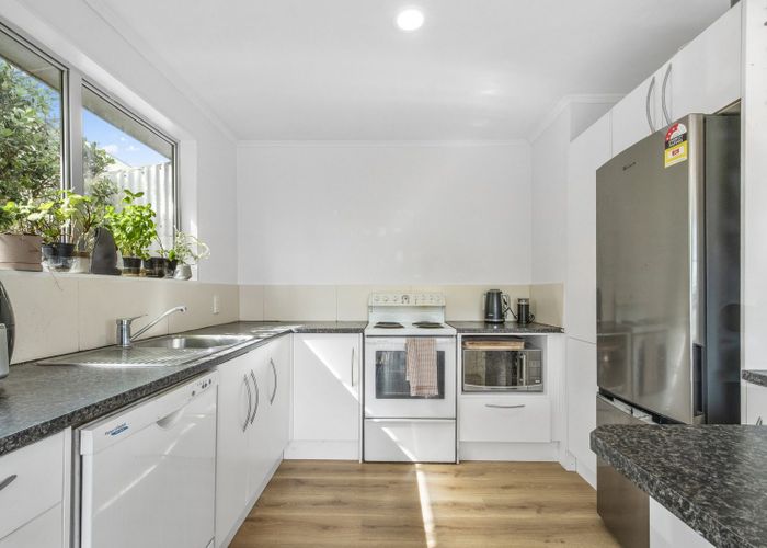  at 43 Karaka Street, Helensville, Helensville